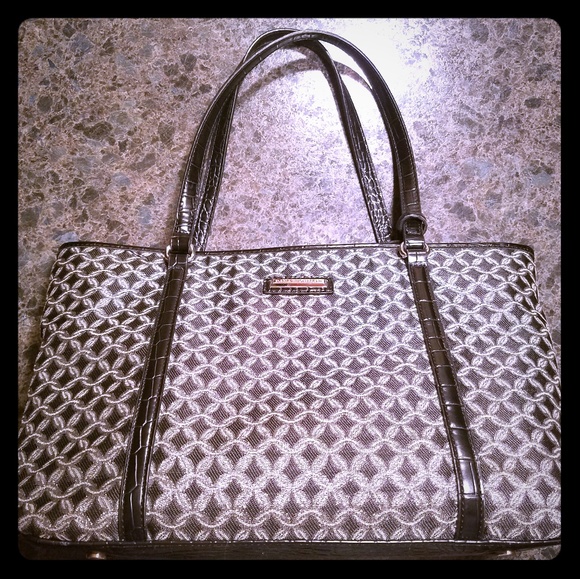 Dana Buchman Handbags - Dana Buchman shoulder bag